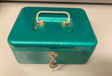 Wirtschaftskammerpräsident und KSÖ-Kärnten-Vizepräsident Jürgen Mandl, Polizist des Jahres Gruppeninspektor Wolfgang Marschnig, Landespolizeidirektorin Michaela Kohlweiß © Polizei Kärnten