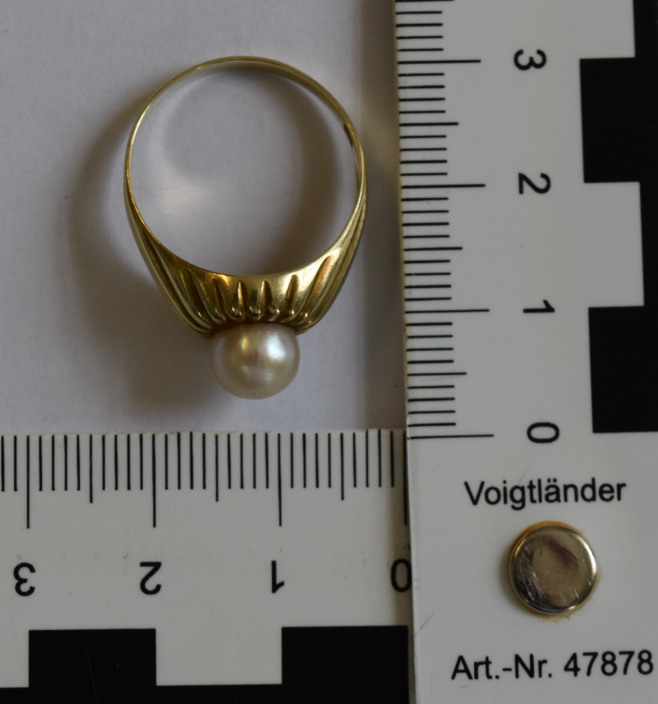 6.2 Ring Gold mit Perle ©LPD Stmk