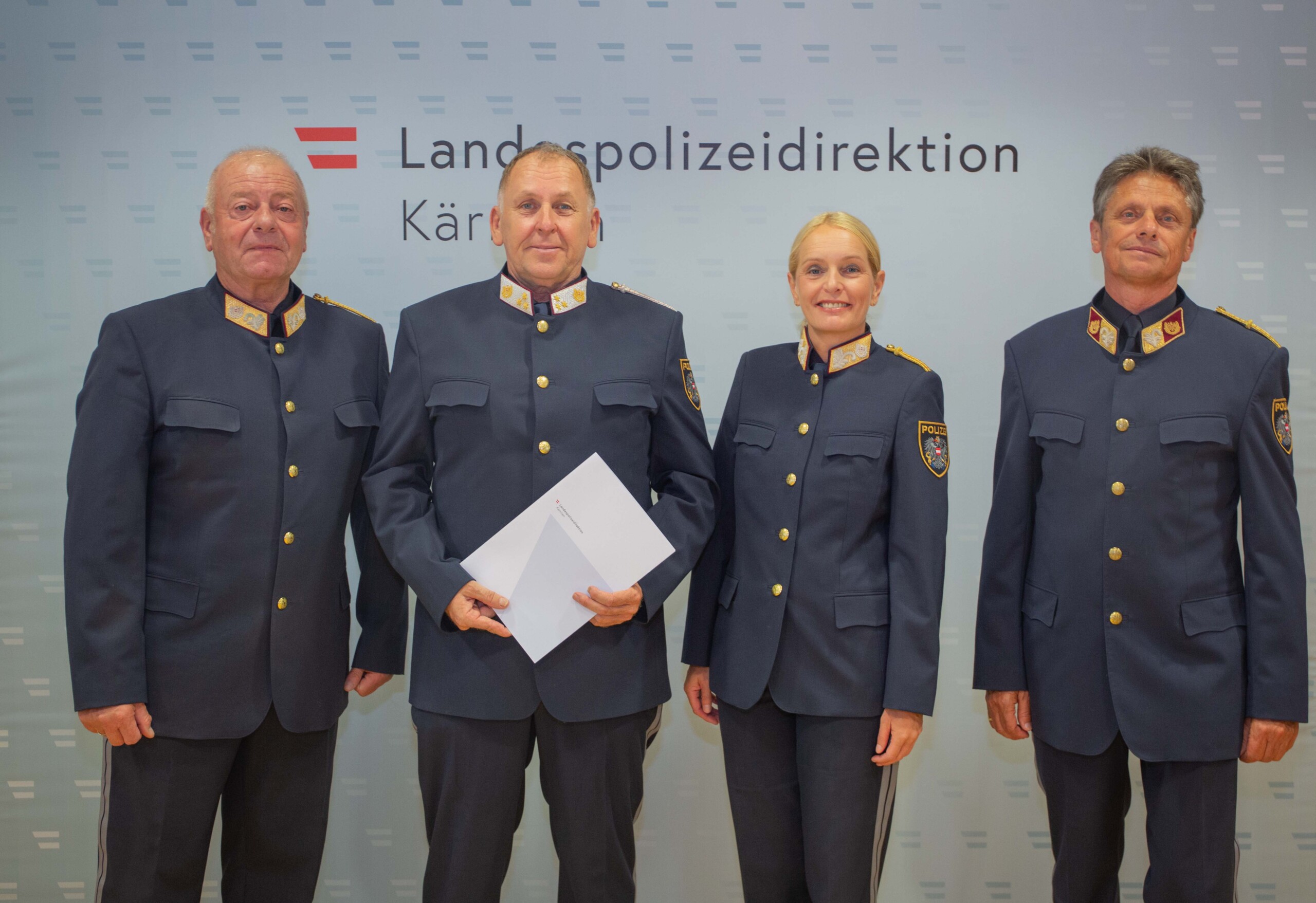 Generalmajor Wolfgang Rauchegger, BA, Chefinspektor Jakob-Robert Graber, Mag. Dr. Michaela Kohlweiß, Hofrat Mag. Armin Lukmann © LPD Kärnten