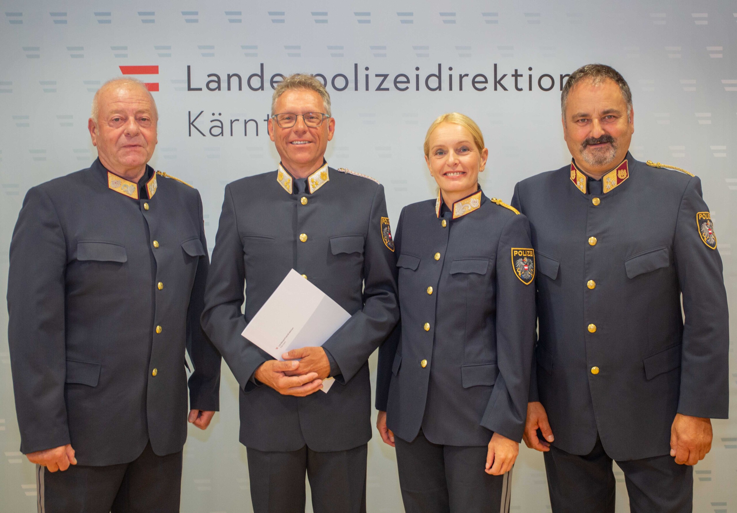 Generalmajor Wolfgang Rauchegger, BA, Chefinspektor Frank Mikula, Mag. Dr. Michaela Kohlweiß, Oberst Adolf Winkler, BA © LPD Kärnten