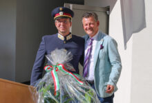 Polizeiinspektionskommandant Chefinspektor Markus Wernig mit Bürgermeister Christian Scheider. © PI Heiligengeistplatz