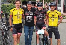 Radlwolf und Michi Kurz mit den Kindern von Michi, li. Nils und 3.v.li. die frisch gebackene österreichische Meisterin im Schibergsteigen Nele Kurz © Radlwolf