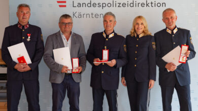 Ehrenzeichen: Walter Tillian, Peter Mokre, Bruno Valente, Herlmut Altmann © Polizei Kärnten/Dexl