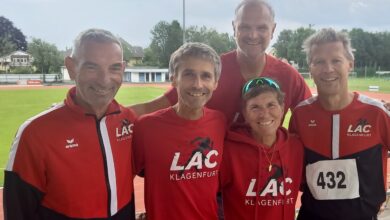 ein Teil des LAC-Mastersteams: von links - Hans-Joachim Imre, Siegfried Stupnig, Gasper Günther (Betreuung), Uli Striednig (Mastersreferentin), Richard Peterl © LAC-Klagenfurt