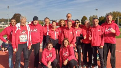 Foto das Amstetten-Team 2. Tag/Claudia Gasper von links: Michael Künstl, Gerhard Neweklowsky, Albin Obiltschnig, Richard Peterl, Uli Striednig, Andrea Herzog, Elisabeth Scheibert, Margit Gesierich, Günther Gasper, Valentin Topitschnig, Adaweih Arour, Inge Rupacher, Hans-Joachim Imre, Udo Tröbacher © LAC-Klagenfurt