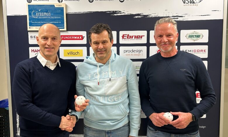 Präsentation vom Headcoach: Rainer (Obmann,) Felsberger (Head-Coach), Forell (Obmann-Stv) © VSV Unihockey