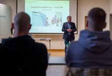 Oberst Rene Kornberger (LKA/Leitung) bei der Begrüßung © LPD Stmk/Huber