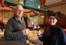 Corinna Allmeyer (rechts) hat die Pizzeria Vinissimo von Michael Platzer (links) übernommen, Foto: Pizzeria Vinissimo/O. Pichler