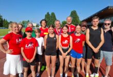 Foto zVg: Die Teilnehmer und Kampfrichter des LAC-Meetings