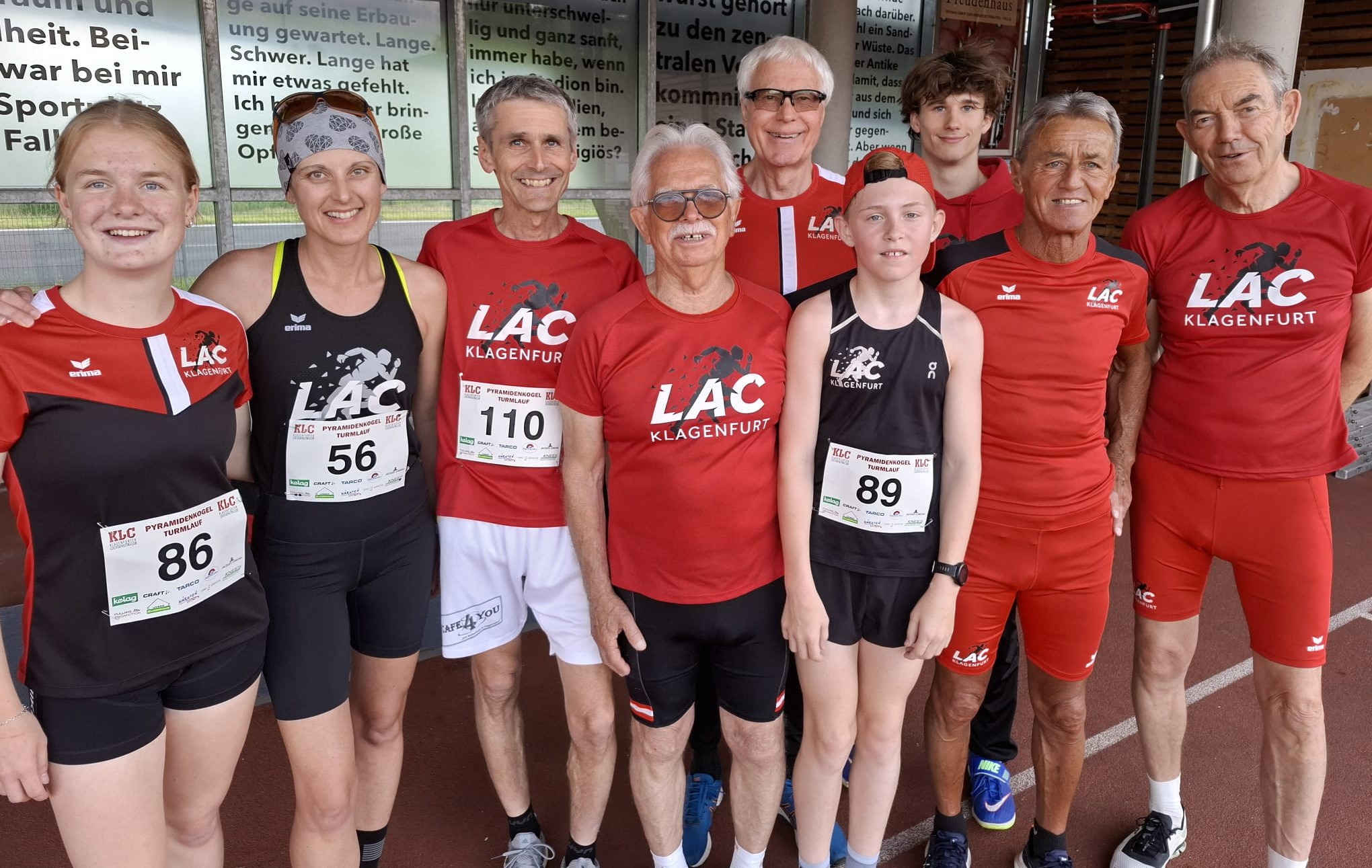 Foto Gasper von links: Marlen Staudacher, Nadin Kazianka, Siegfried Stupnig, Viktor Kristan, Walter Jakobitsch, Matteo Cuoni, Matthias Altenberger, Valentin Topitschnig, Anton Golja