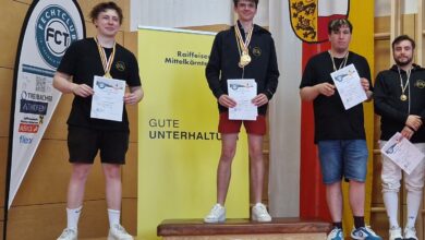 v.l.n.r: Siegerehrung mit Simon Brenner, Thiemo May, Jonas Prettenthaler, Andreas Waldherr, alle Fencing Club Villach © Fencing Club Villach