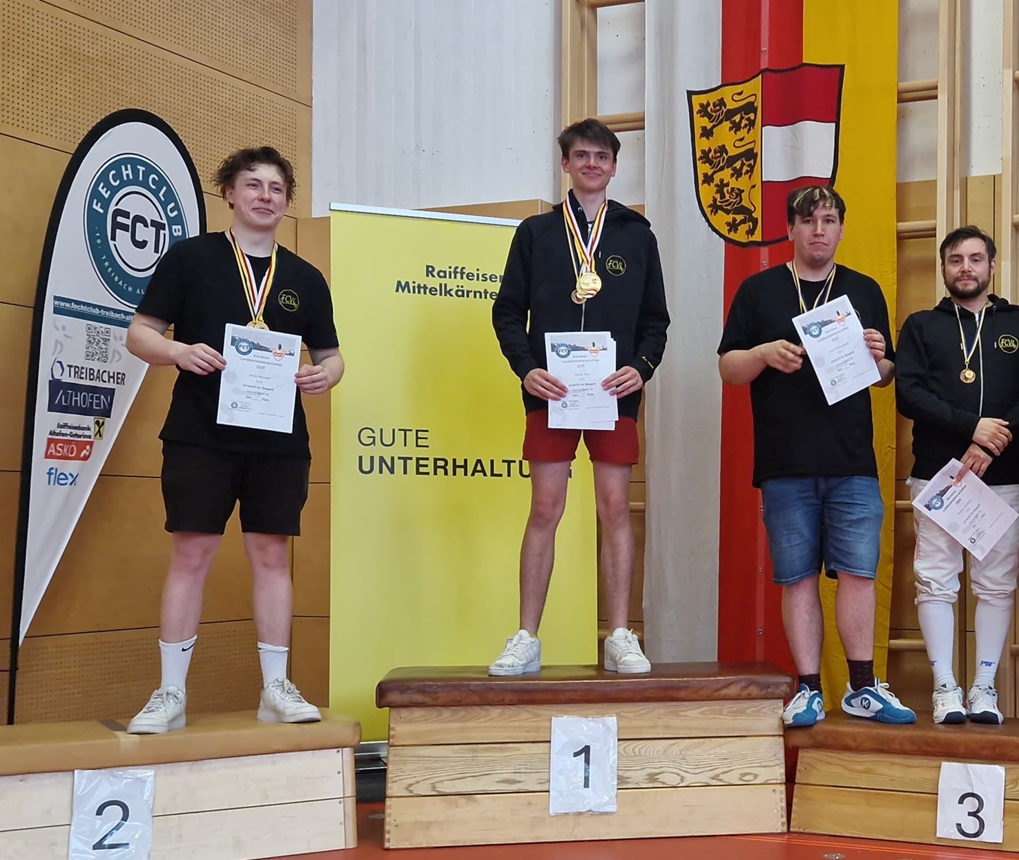v.l.n.r: Siegerehrung mit Simon Brenner, Thiemo May, Jonas Prettenthaler, Andreas Waldherr, alle Fencing Club Villach © Fencing Club Villach