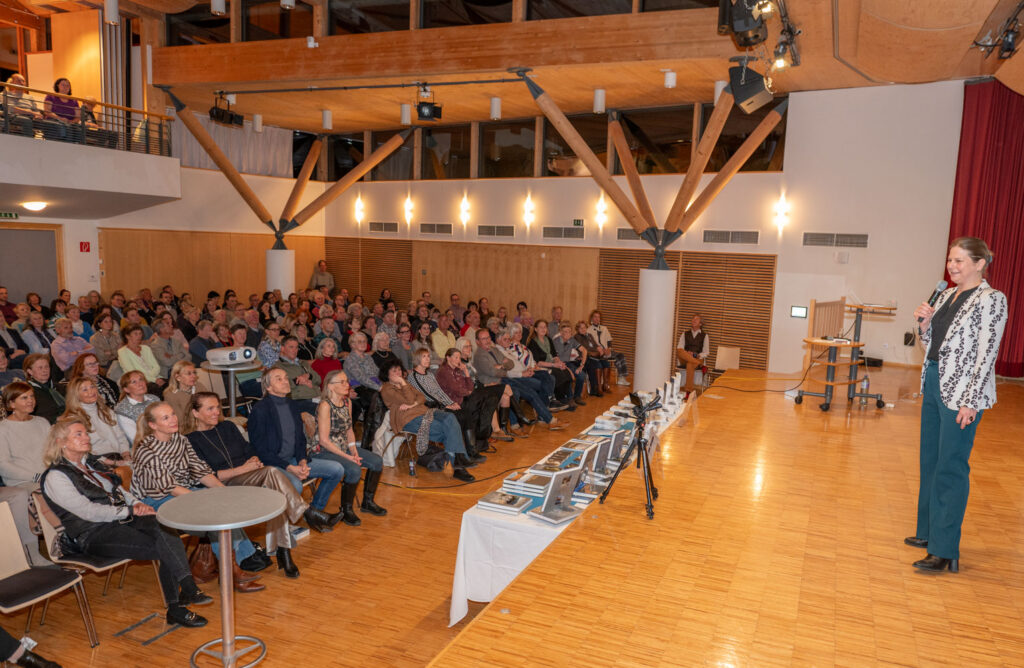 Herwig Ronacher, Alles ist anders - erkenne die Matrix, (c) creativomedia.gmbh - alfred santner