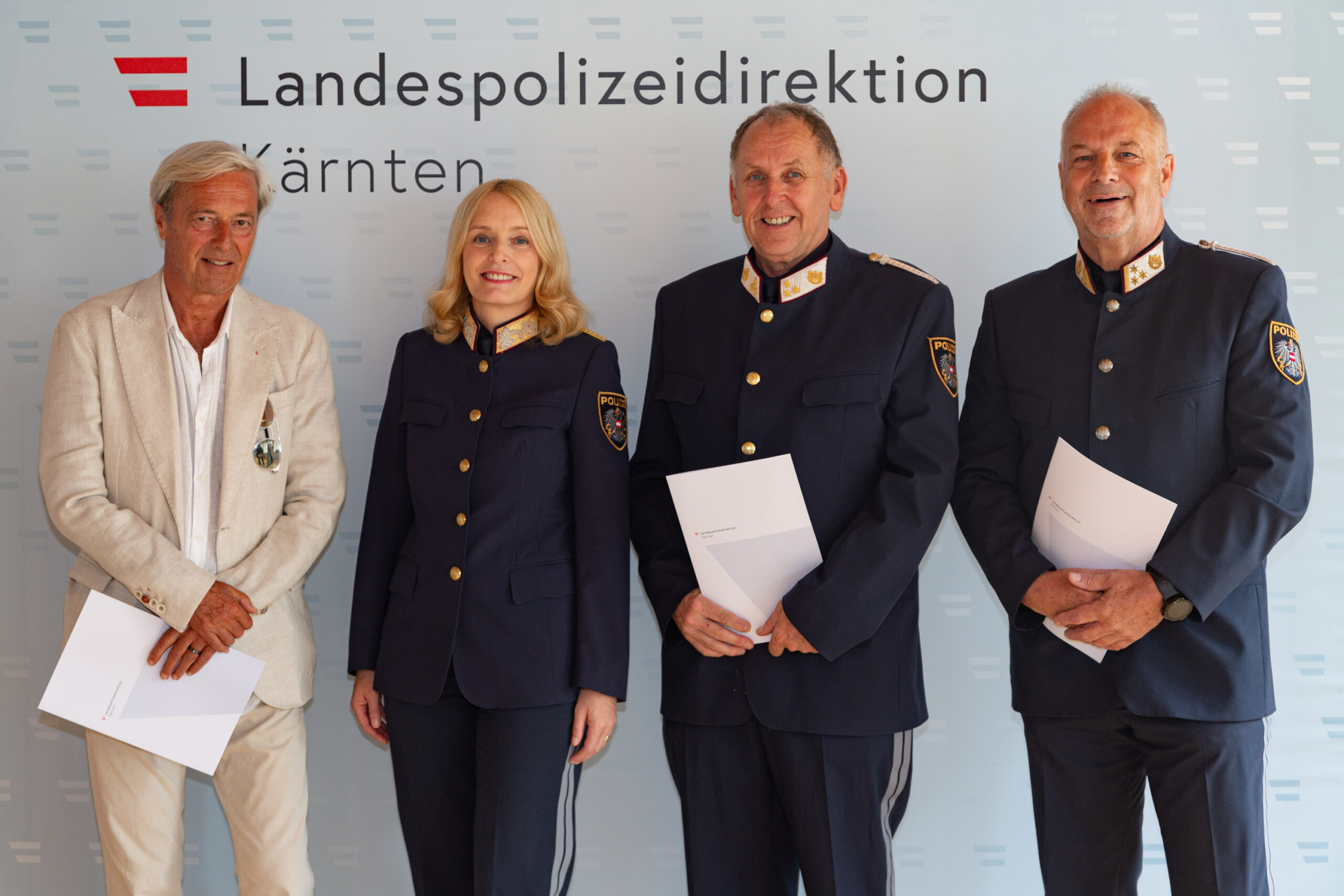 Ruhestandsversetzungen: Erwin Kopainik, Jakob Robert Graber, Franz Richau © Polizei Kärnten/Dexl