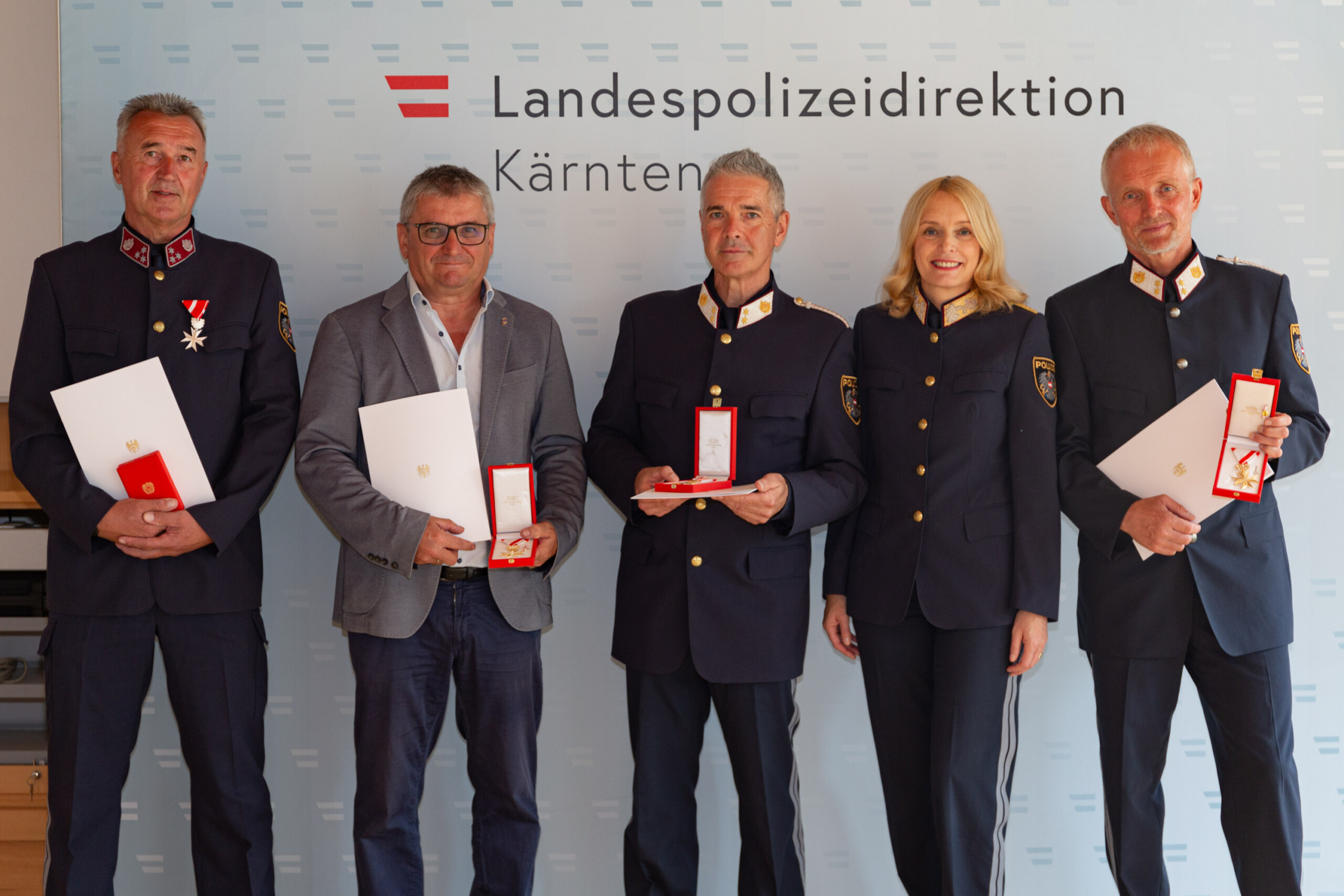 Ehrenzeichen: Walter Tillian, Peter Mokre, Bruno Valente, Herlmut Altmann © Polizei Kärnten/Dexl