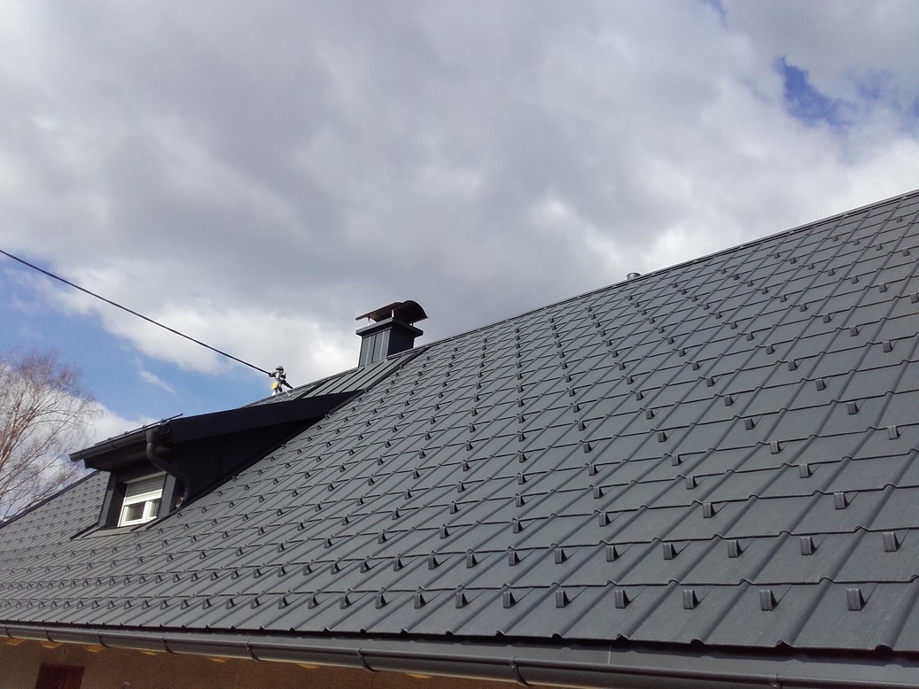 Schneefanghaken © Spenglerei Warmuth