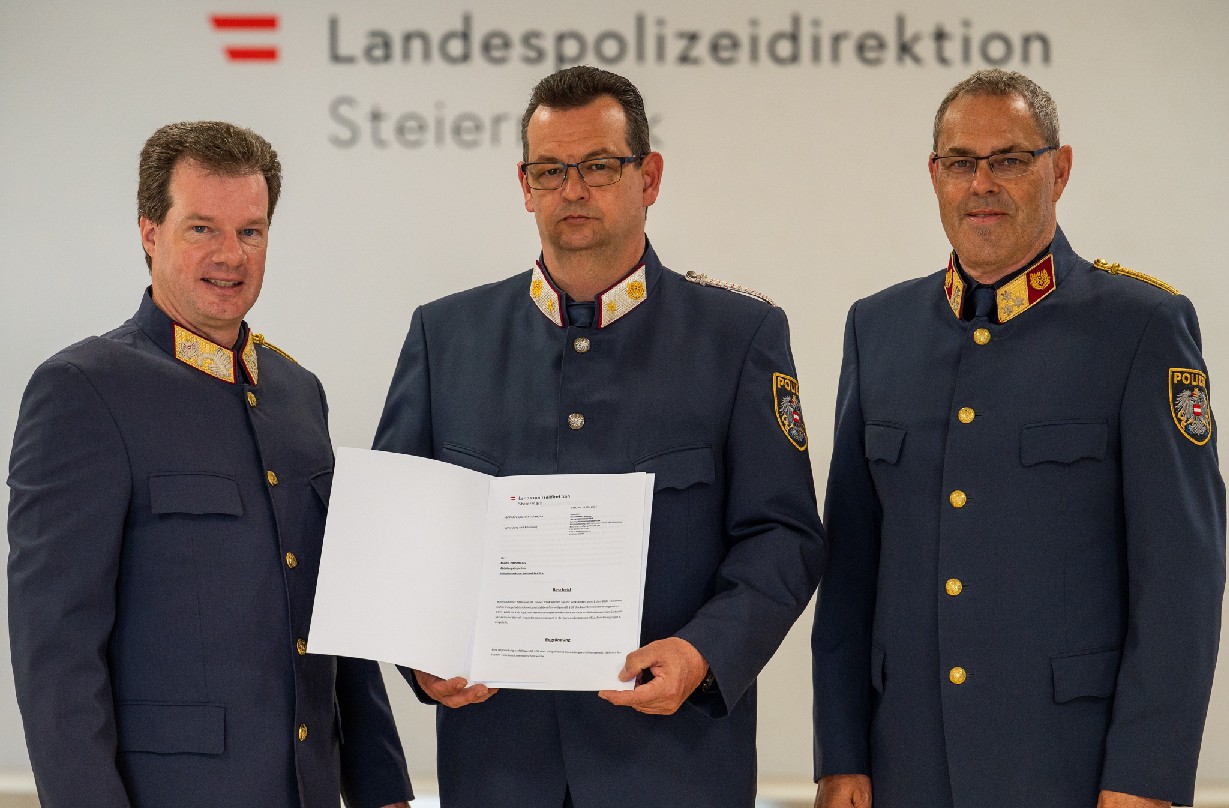 Passenegg: Landespolizeidirektor Gerald Ortner, Chefinspektor Martin Passenegg, Oberst Manfred Pfennich ©LPD Stmk/Huber
