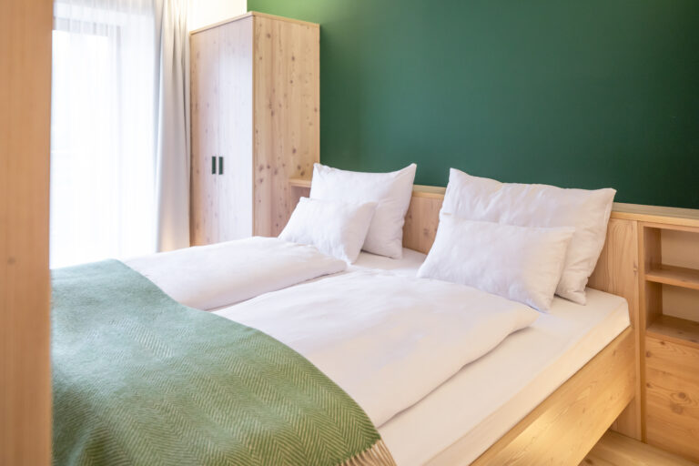 Himmlisch einschlafen und erholt aufwachen in der Juniorsuite Haubentaucher © Neusacherhof