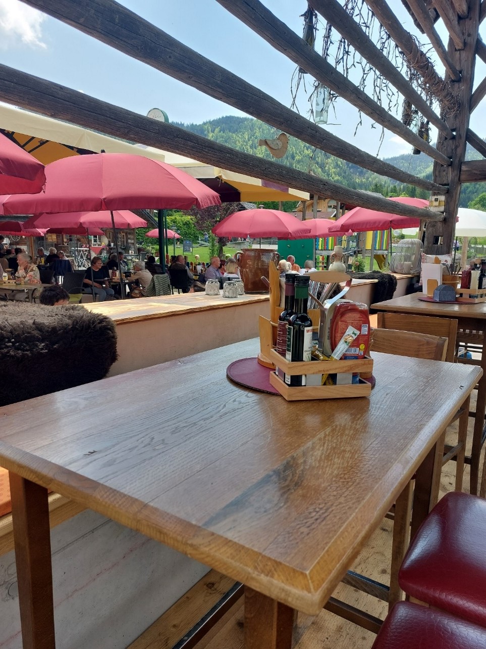 Terrasse mit Harpf'n © Restaurant Schuler