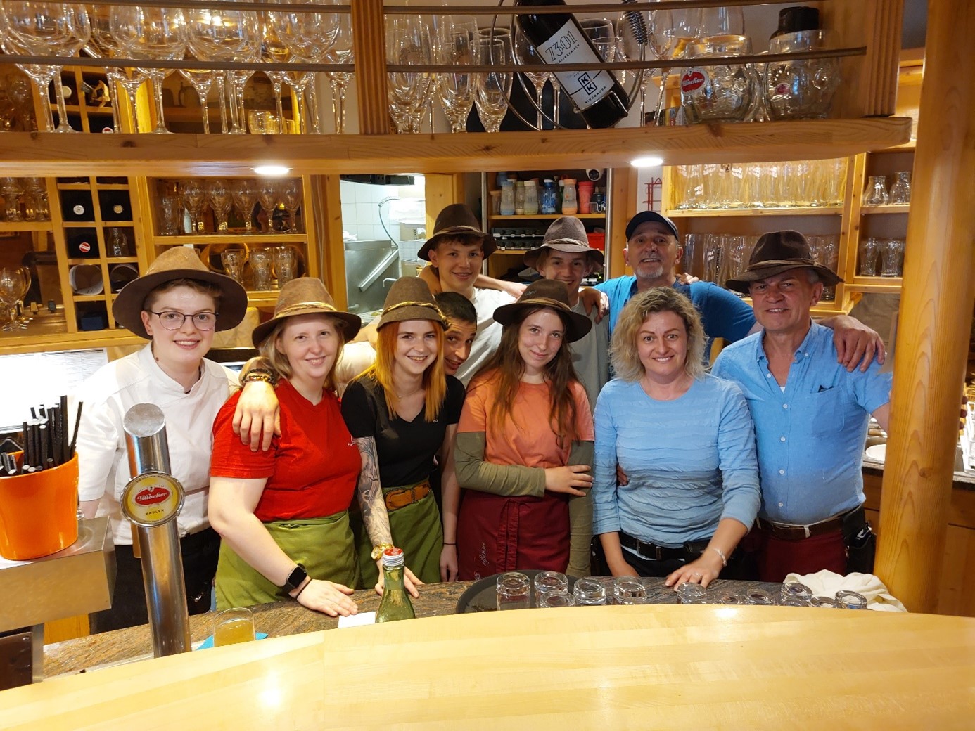 Das Schuler-Team hat Spaß an der Arbeit © Restaurant Schuler