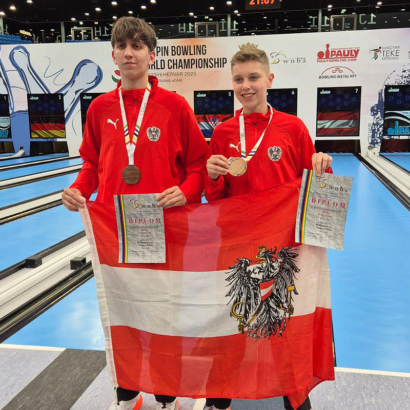 Bronze für Österreich: Jonas Plaukovits und Rafael WALDHAUSER ©ÖSKB