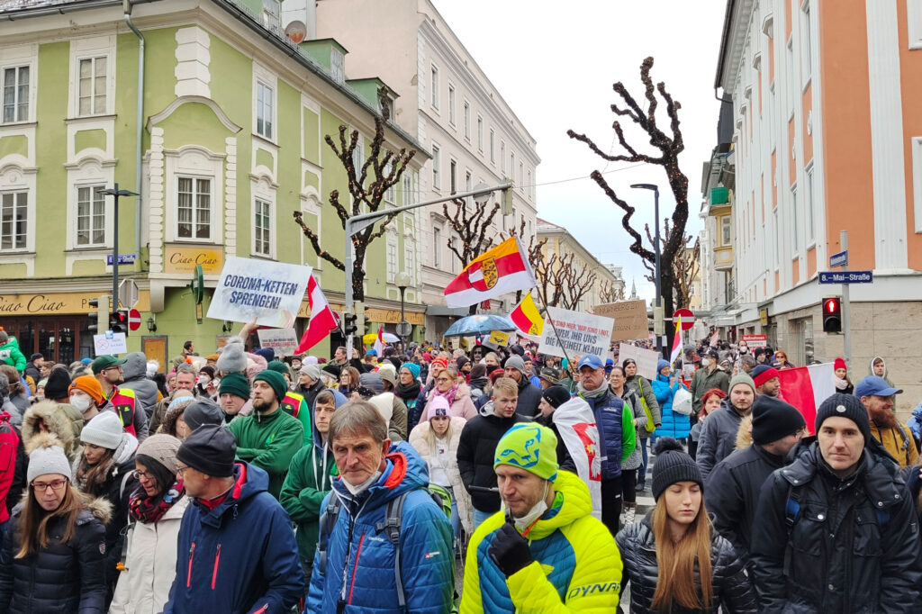 Demonstration in Klagenfurt, 12.000 Teilnehmer, 27.11.2021