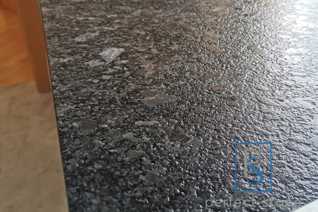 Steel Grey geledert © perfect stone