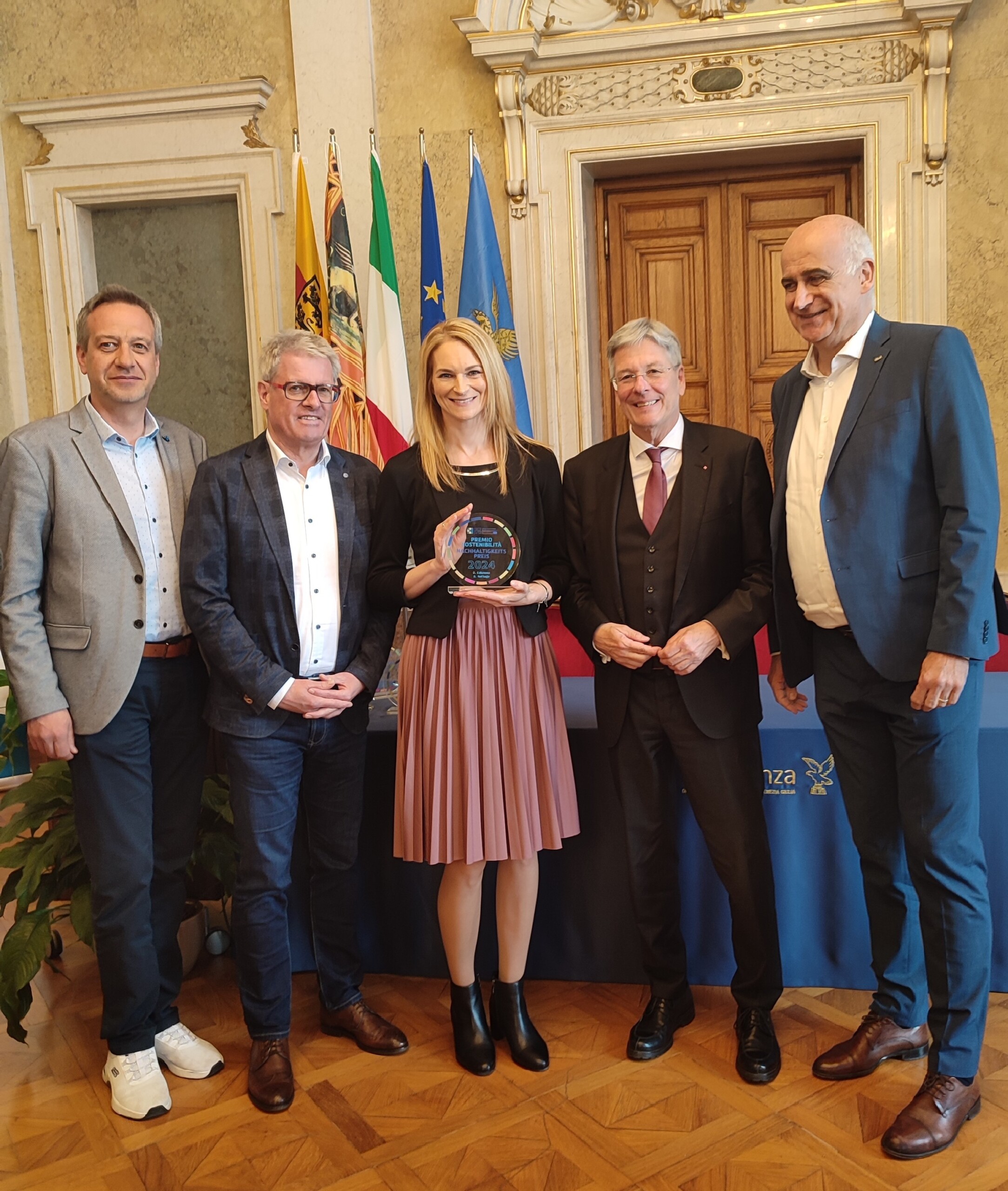 Markus Brandstätter, Christopher Gruber, Stefanie Maierhofer, LH Peter Kaiser und Georg Overs © Foto: Nicole Beclin