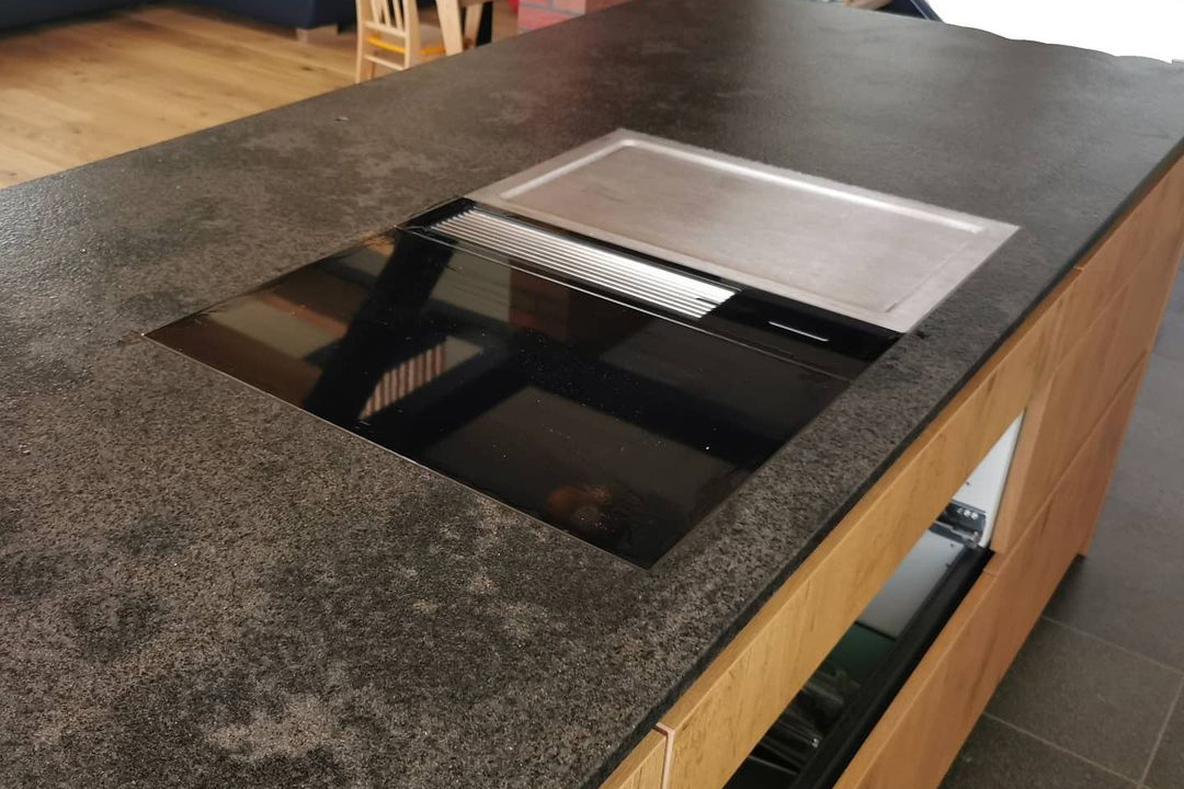 Flächenbündiger Einbau, Mystic Grey 2cm © perfect stone