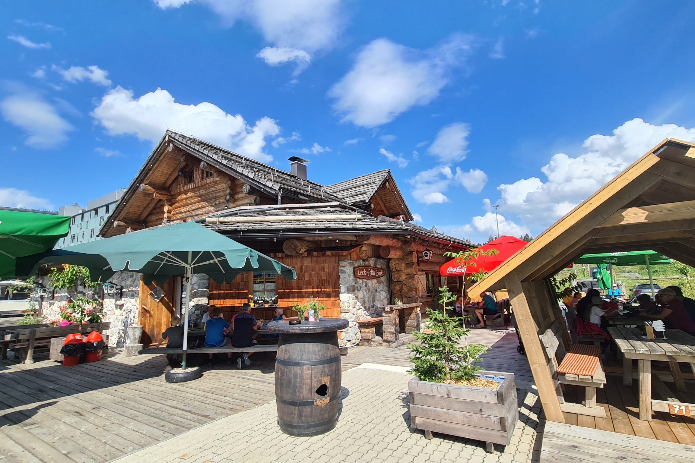 Bärenhütte Sonnenterasse am Ende des Flow Trail Nassfeld © Alfred Santner creativomedia GmbH