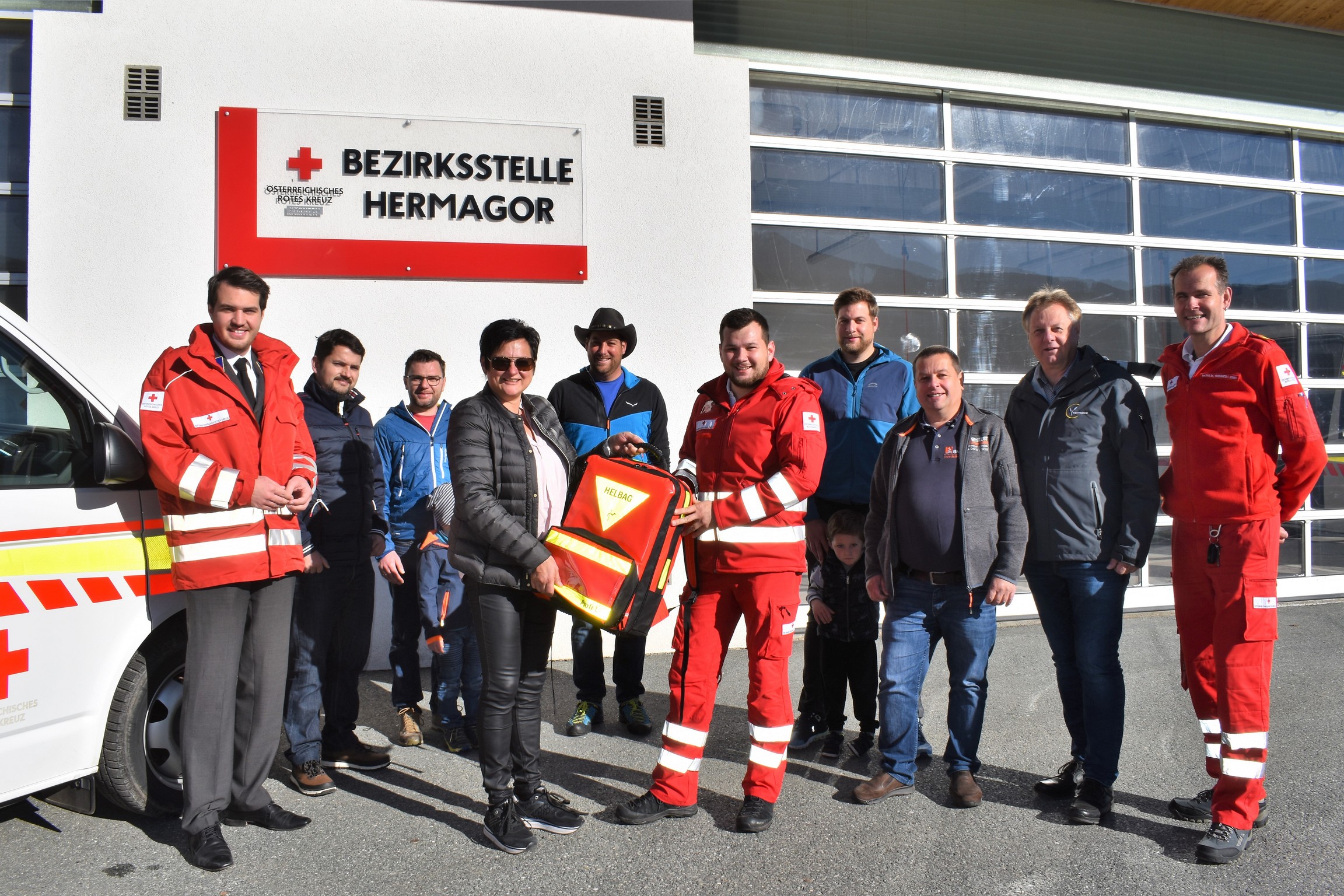 Übergabe in Vertretung aller Sponsoren durch Frau Doris Umfahrer an Florian Umfahrer